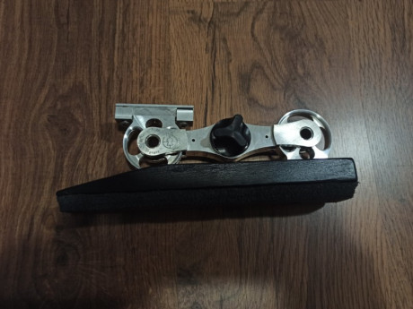 Un amigo me ha pedido que ponga en venta esta seta ajustable para Field Target hecha por Jorge Batalha. 00