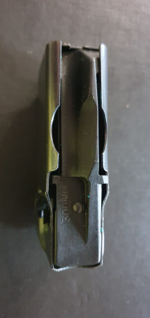 Buenas a todos.
Un amigo vende cargador para FN BROWNING MKII y MKIII, de dos balas, del calibre 300 winchester 00