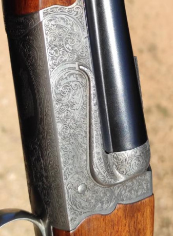 Vendo Winchester 70 pre64 375 H&H.
Modelo Safari Express
Muy poco uso.
Customizado:
   . Maderas al 170