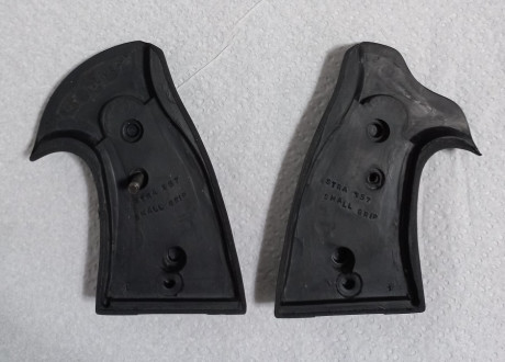   ***Vendida, gracias a todos por el interés***     

Vendo empuñadura para revolver Astra 357.

El precio 01