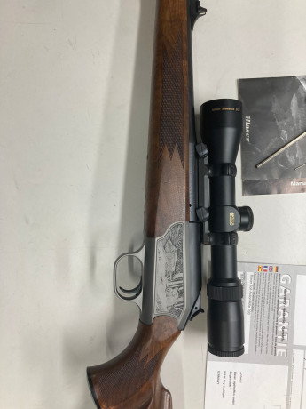 Buenas a todos,
Un buen amigo me pide que le anuncie este rifle:
BLASER R93 LUXUS, en calibre 7mm Remington 11