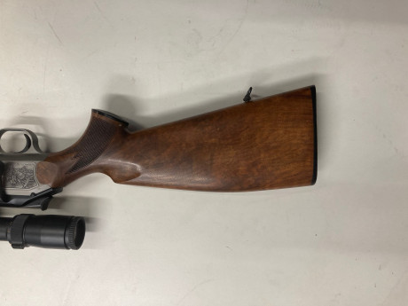 Buenas a todos,
Un buen amigo me pide que le anuncie este rifle:
BLASER R93 LUXUS, en calibre 7mm Remington 10