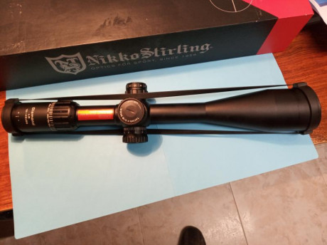 Visor Nikko Stirling
Modelo : Diamond Long Range
10-40X56, Half Mil Dot
Utilizado pocas veces, y solo 02