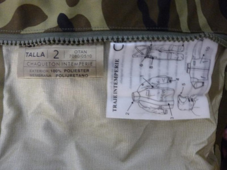 Traje intemperie boscoso español, NO GORE-TEX, resiste muy bien lluvias fuertes prácticamente nuevo. Conjunto 00