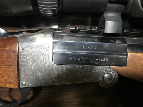 Se vende monotiro Polarm Effebi, en calibre 6,5 x 57R, con grabados de caza.
Cañon con rosca homologada.
Monta 00