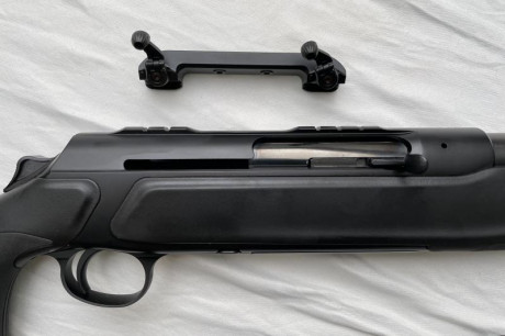 Rifle Sauer 303 Synchro XT ULTRA Cal.338 WM 
( gatillo magic black de 900gr, cerrojo anodizado en negro, 00