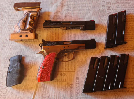 Hola amigos! ya que se muestran tantas armas buenas creo que a los propietarios de una cz 75 se nos tendría 170