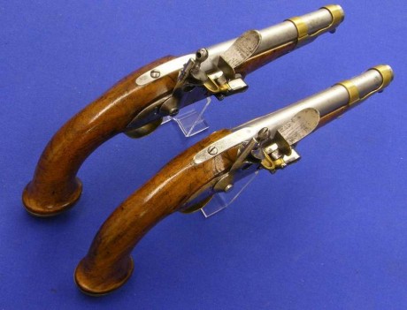 Voy a colocar unas fotos de un arma larga alemana de llave de mecha del siglo XVI. 120