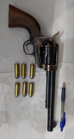 " VENDIDO " .Hola mi nombre es José Manuel y vendo mi revólver single action en calibre 45 Long 01