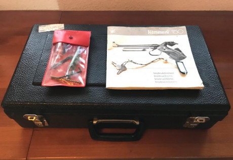 Se ofrece una Hammerli 150 cal 22Lr estado impecable, cacha original  al aceite, muy bien conservada pocos 12