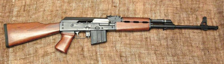 Estoy buscando este rifle, en principio  solo me interesa el rifle y cargadores dado que el resto de accesorios 01