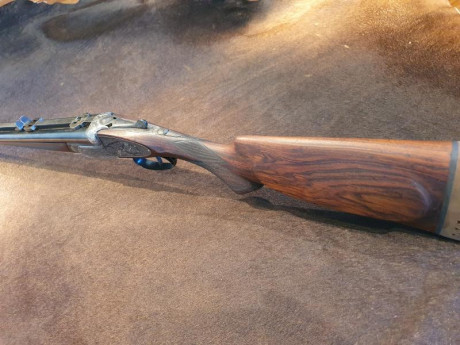 rifle express paralelo Victor Sarrasqueta en el magnífico y peculiar calibre 303 british , preciosos y 11