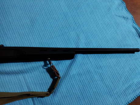 Pongo en venta rifle Remington 700 con cañón acanalado, realizado por armero de prestigio y rosca exterior 01