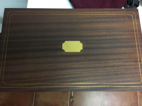 Vendo maletín de 2 pistolas duelo, no han sido usadas, bien conservadas (no ajadas) :

Marca ARDESA
Calibre 01