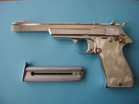 Hola,he abierto este hilo para que todos aquellos que tengais armas Españolas,podais lucirlas aqui con 30