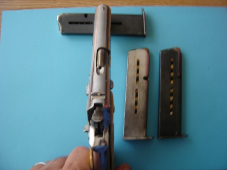 Hola,he abierto este hilo para que todos aquellos que tengais armas Españolas,podais lucirlas aqui con 40