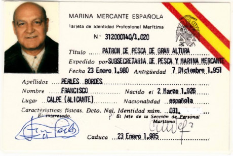  EN RECUERDO Y HOMENAJE A LOS QUE YA NO ESTÁN. 

Si pones en  GOOGLE   PASAPORTES EN LA MEMORIA  da igual 142