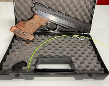 Una compañera de Club vende su Gamo Compact con la que se ha iniciado en el Tiro Olímpico. Recientemente 00