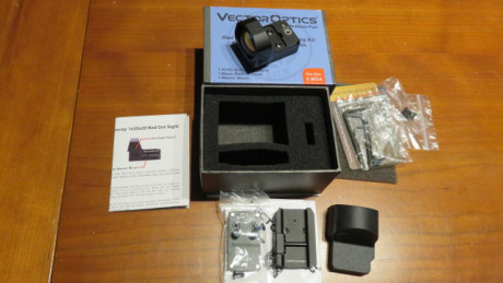 Vendo por no usar mini punto rojo de la marca VECTOR OPTICS en perfecto estado un solo uso comprado por 02