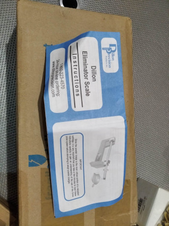 Usada una o dos veces. En su caja de origen. 80€ portes incluidos  a la peninsula. 00