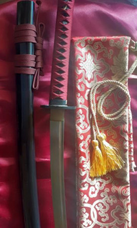 Por remodelación de mi colección de armas japonesas saco a la venta esta preciosa katana en acero de alto 02