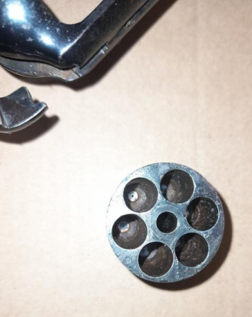 Vendo revolver Remington Armi, fabricado por Pietta, en buen estado general. El arma se encuentra en Cantabria.
Precio 10