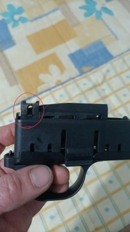 Pues estoy estrenando mi 3 blaser r8 y al sacar el cargador enseguida note algo diferente,que no tenian 00