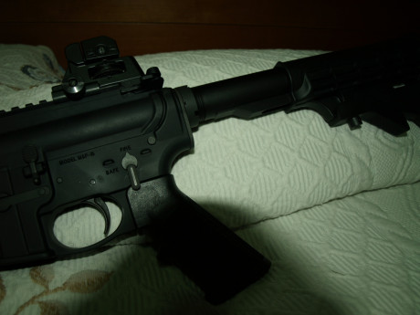 Vendo Smith & Wesson,  Sprigfield   Made in USA, modelo  MP-15 calibre 300  AAC  Blackout, lo compre 01
