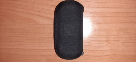 Vendo gafas de tiro al plato de la marca ZEISS. Son ajustables en altura y están en perfecto estado. 50€.
Aaaarriba. 02