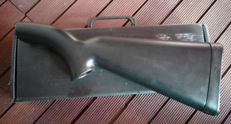 Hola a todos,

Pongo a la venta una culata de la carabina desmontable del .22 LR Henry Survival.
Está 01