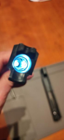 Vendo mi pistola S&W MP9 PRO SERIES impecable ,  el arma a tenido muy poco uso, unos 500 tiros y me 70