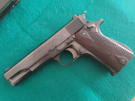 STAR MS CON LAS DOS CORREDERAS DEL 9MM Pb Y 45 ACP.

ESTÁ PERFECTA, PUEDO MANDAR FOTOS MAS DETALLADAS 00
