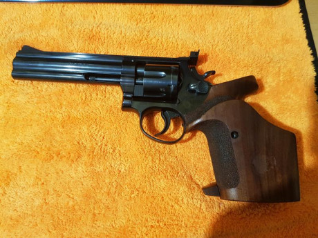 Buenos dias, vendo revolver de la marca ERME Werke cal.32 mod. ER.773 lo compre para Fuego Central, pero 01