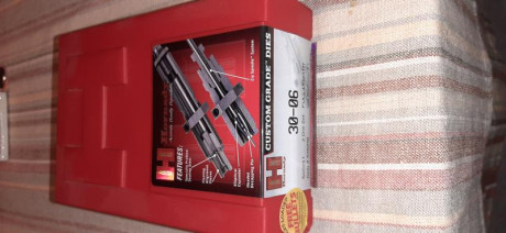 VENDIDO. GRACIAS. Vendo matrices cal 30-06 de la marca Hornady prácticamente sin uso con varios pin decaper 01