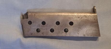 Hola vendo cargador astra 400 de la republica española estado usado y funciona perfectamente, pido 60 01