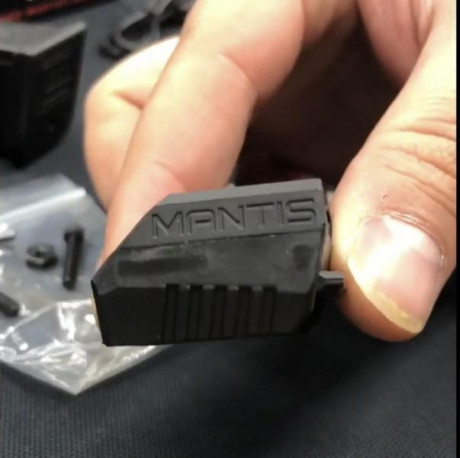 Vendo mi Mantis X10 Elite (tope gama compatible con fuego real, pistola, fusil, escopeta y arco).

Nunca 01