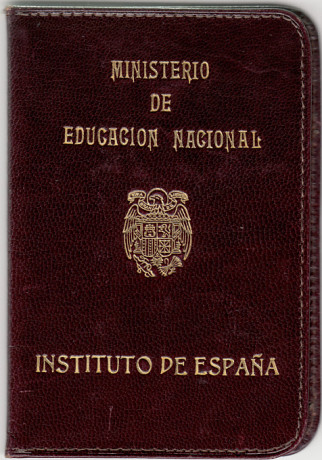  EN RECUERDO Y HOMENAJE A LOS QUE YA NO ESTÁN. 

Si pones en  GOOGLE   PASAPORTES EN LA MEMORIA  da igual 140