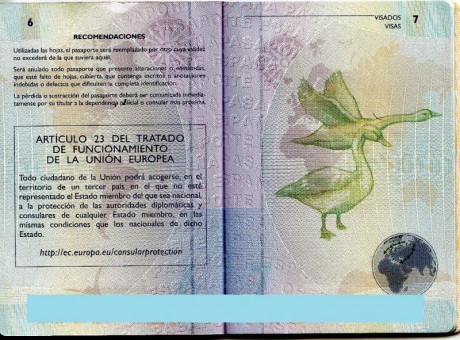  EN RECUERDO Y HOMENAJE A LOS QUE YA NO ESTÁN. 

Si pones en  GOOGLE   PASAPORTES EN LA MEMORIA  da igual 52