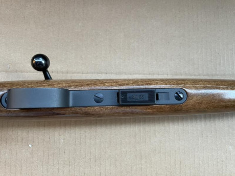 Vendo rifle CZ 452-2E calibre 22Ir en impecable estado, como nuevo. Se encuentra en Madrid.No cambio gracias. 10