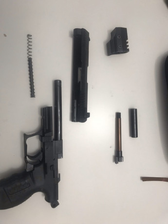 Se vende kit de cañon largo para Walther p22, para convertir en P22 Target. 

 p22  1.jpg 

Incluidas 01