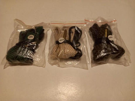 Hola a todos. Pongo a la venta algunos artículos que un amigo me ha pedido le anuncie:

* Balanza electrónica 20