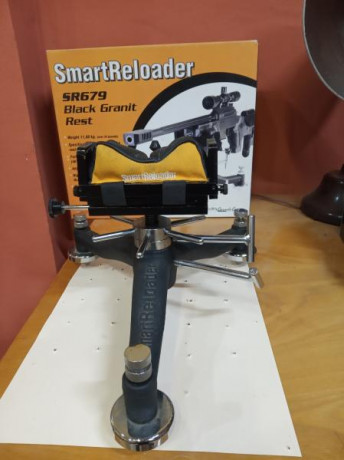 Vendo torreta de tiro marca Smart Reolader Black Granit Rest, modelo SR 679, en perfecto estado.
Precio: 02