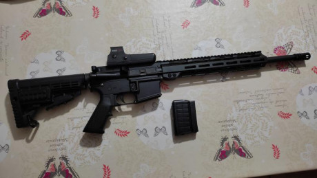 Se vende AR15 marca DPMS  en calibre 6,8 spc 16" de cañón ,esta en muy buen estado , solo lo he usado 01
