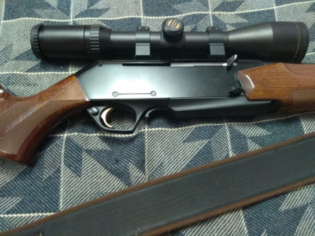 Vendo brownig calibre 300wm semiautomático en perfecto estado
El arma está en Lleida

Sólo rifle 01