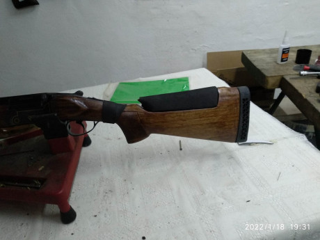 vendo esta kromson de trap , con 2*y 1* y lomo regulable 
la escopeta esta en Asturias y el precio son 00