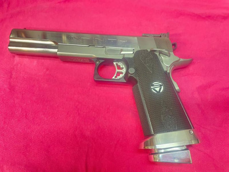 Un amigo vende su pistola Infinity, calibre 9 m/m PB., el arma esta en perfecto estado mecánico y estético.
Precio 01