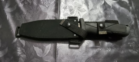 Aitor Hammerhead serie A-. En perfectas condiciones tanto el cuchillo como su funda.
Nunca se ha utilizado 02