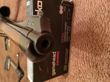 He terminado el proyecto de restauración y puesta a punto de este pequeño rifle de 1.966
Se ha restaurado 01