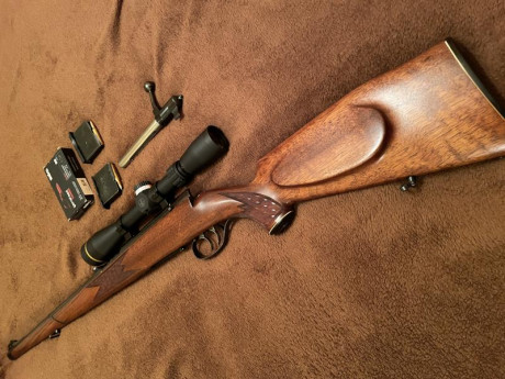 He terminado el proyecto de restauración y puesta a punto de este pequeño rifle de 1.966
Se ha restaurado 12
