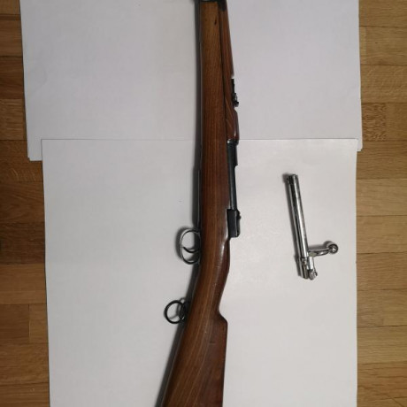 Vendo carabina tercerola Mauser español de 7x57,fabricada por Loewe, en Berlín, está en buen estado, el 02